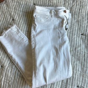 Abercrombie White Ankle Length Skinny Jeans